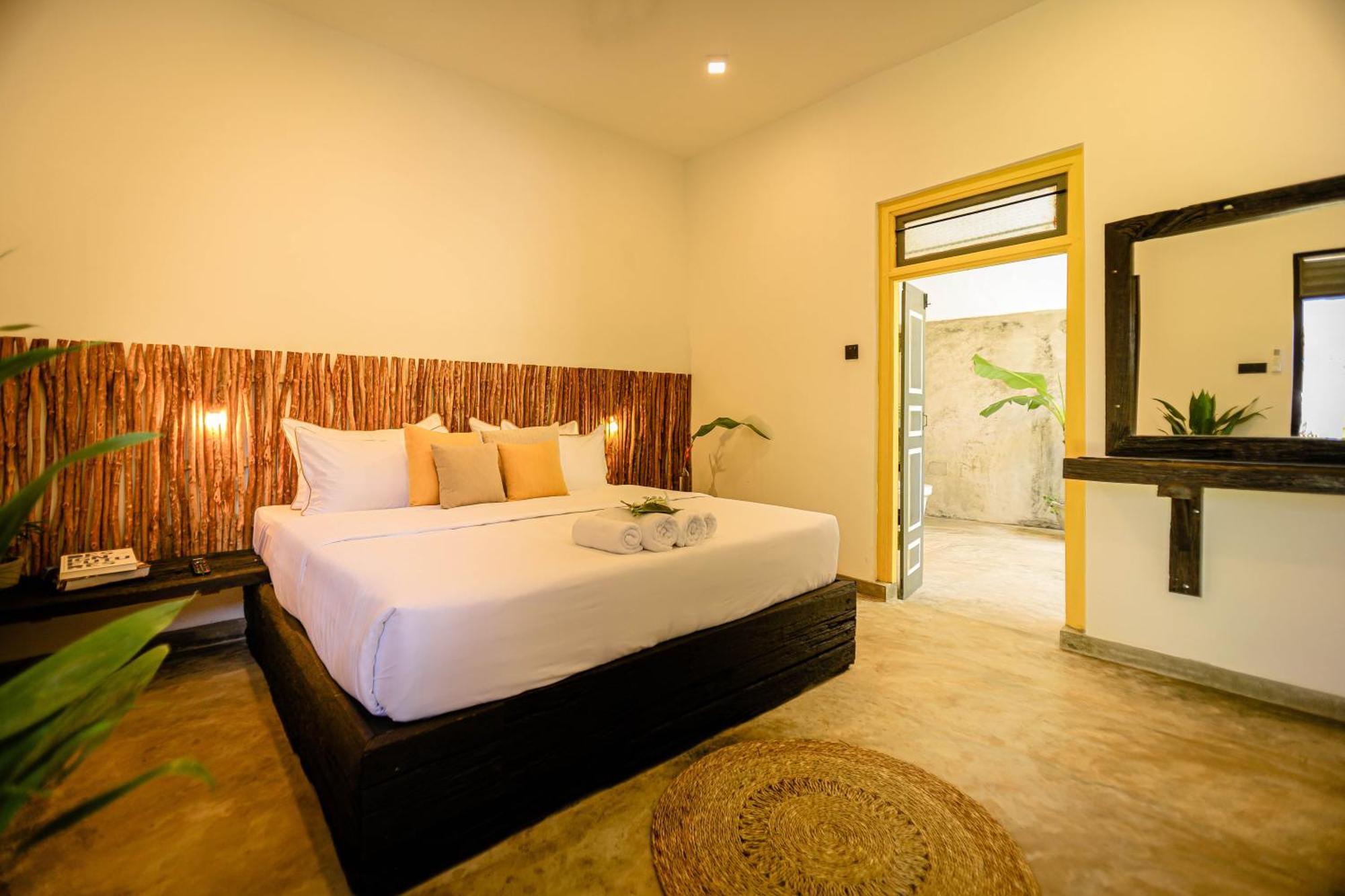 Banana Bunks Hostel